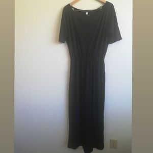 🌷 Black Maxi Dress